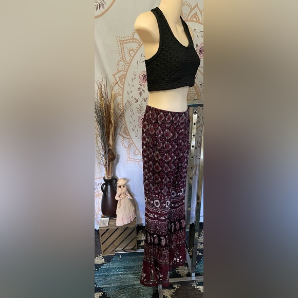 Like new Earthbound Trading Co. Floral Elephants Wide Leg Pants Small - Picture 1 of 7